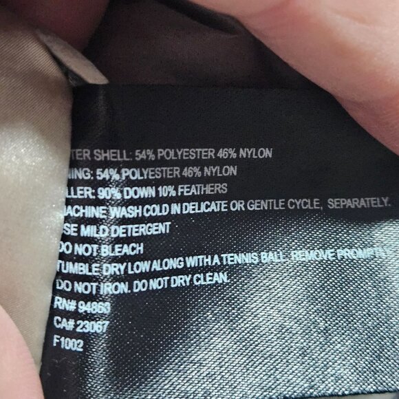 Bernardo Woman's Goose Down Puffer Vest Large Silver Shiny Gunmetal Chic Stylish - Picture 6 of 12